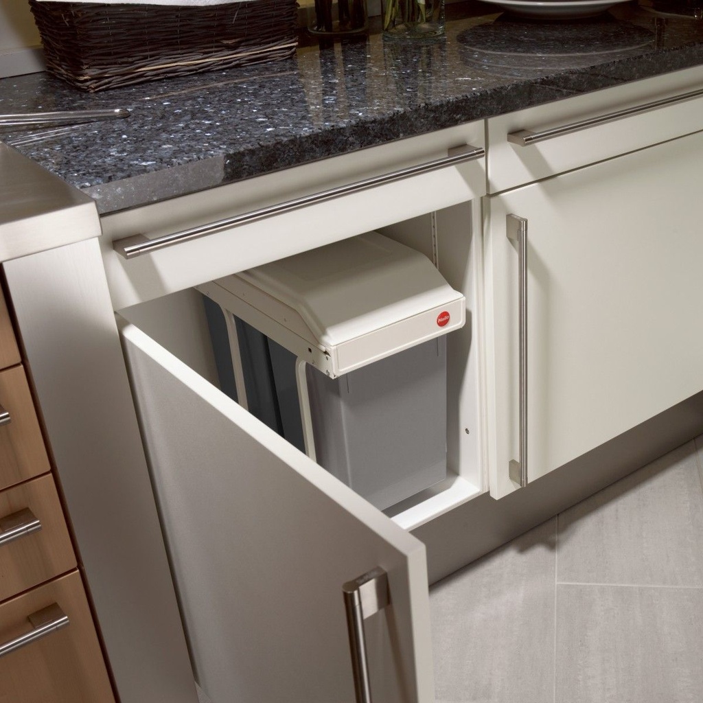 Hailo Multi-Box duo L, built-in waste separation system